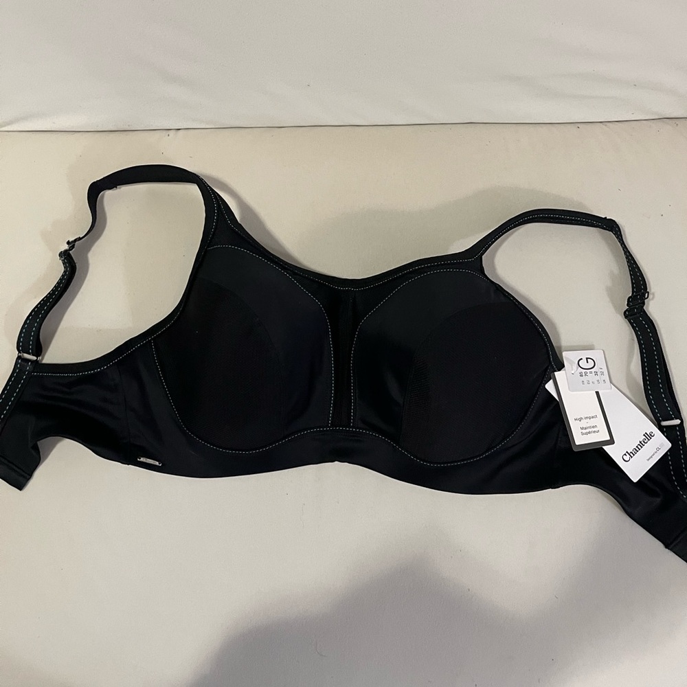 BRAND NEW CHANTELLE Sports Bra 32G HTF SIZE NWT LARGE CUP & SMALL BAND